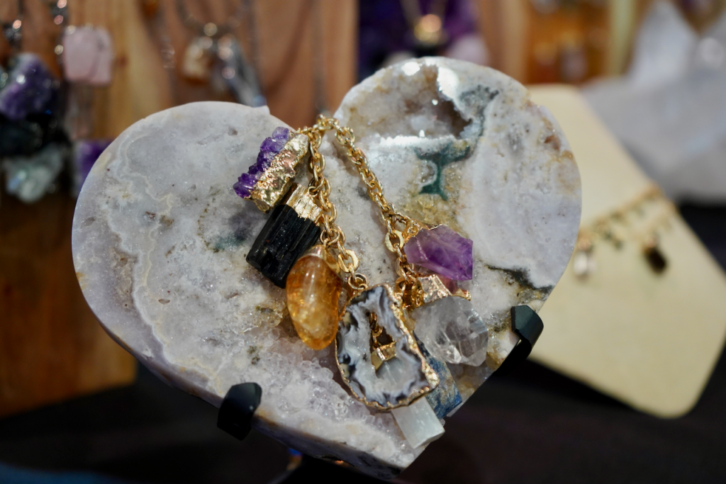 jewelry trends and merchandising