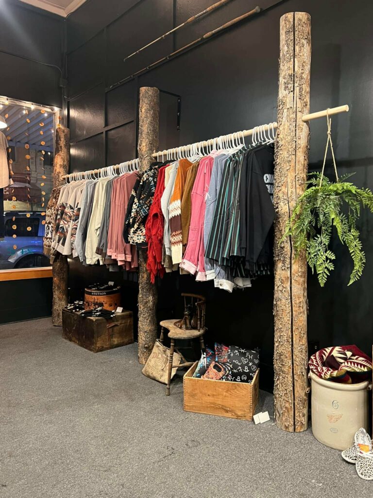 fashion resale trends 2023