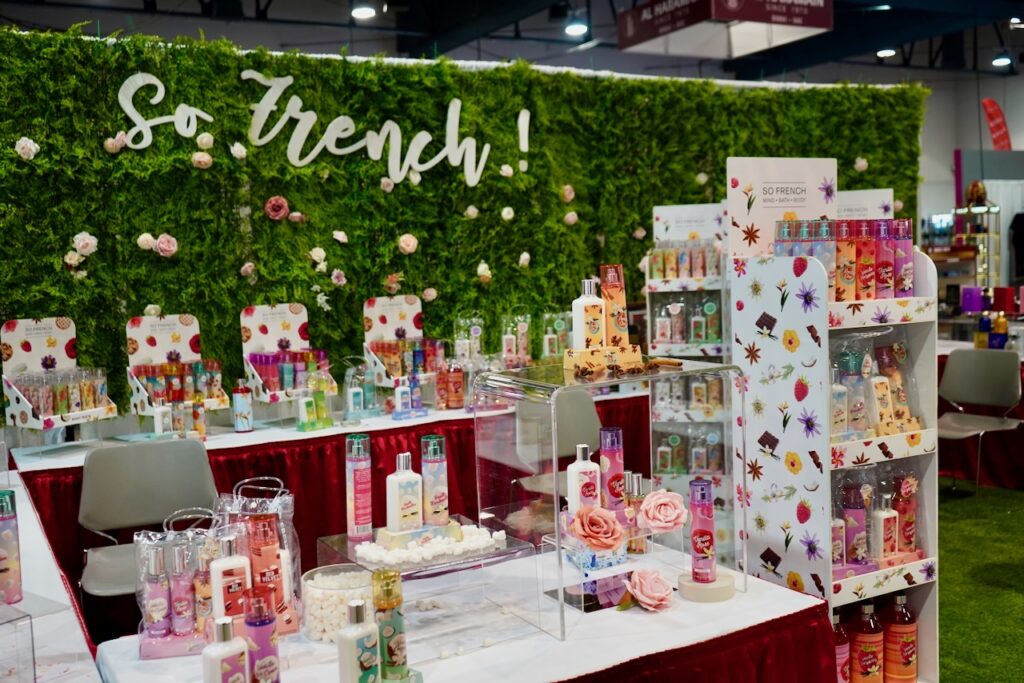 trade-show-booth-merchandising | ASD Market Week liquidation overstock wholesale products